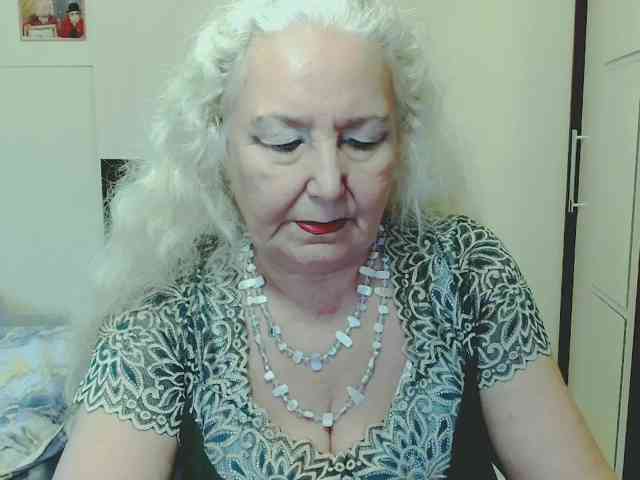 Model: GrannyWants