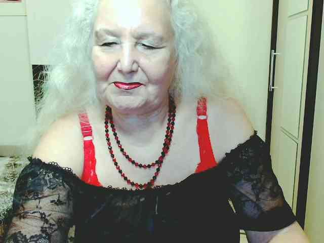 Model: GrannyWants