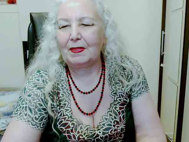 Model: GrannyWants