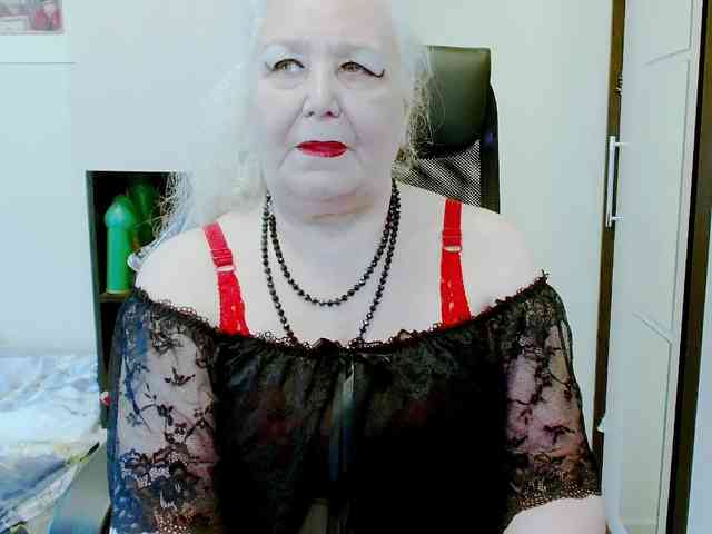 Model: GrannyWants
