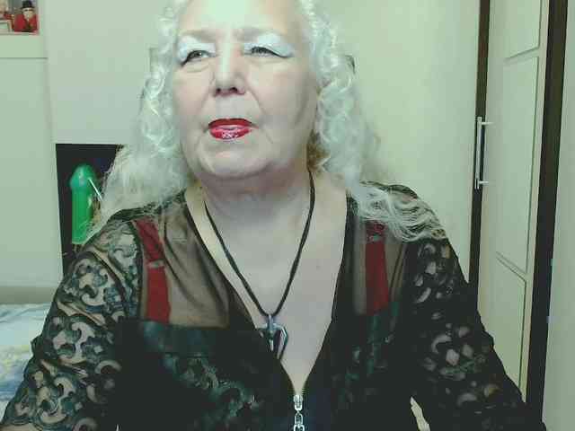 Model: GrannyWants