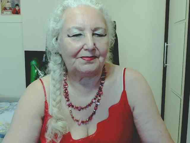 Model: GrannyWants