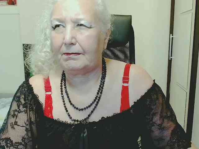 Model: GrannyWants