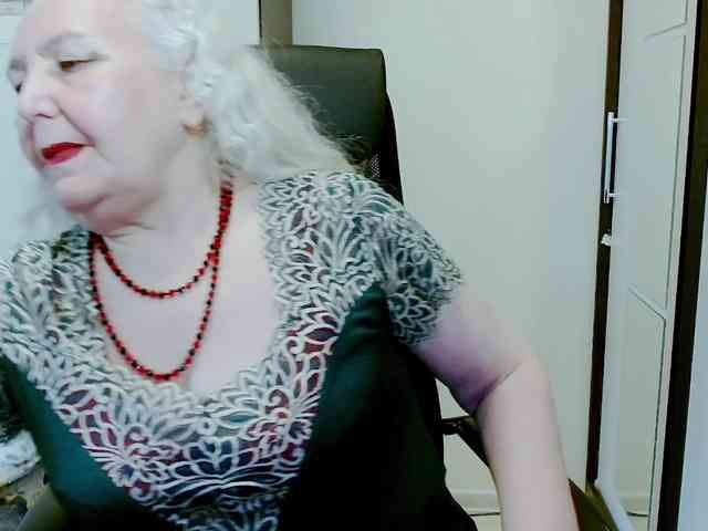 Model: GrannyWants