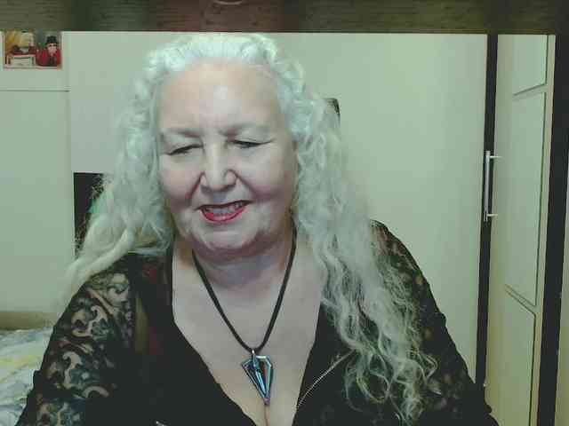 Model: GrannyWants
