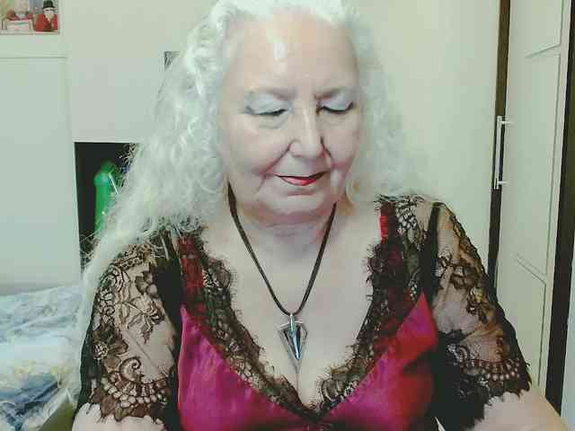 Model: GrannyWants
