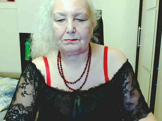 Model: GrannyWants