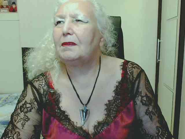 Model: GrannyWants