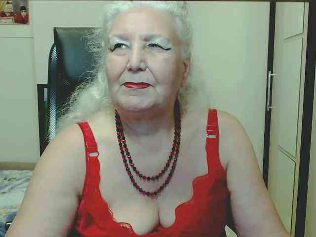 Model: GrannyWants