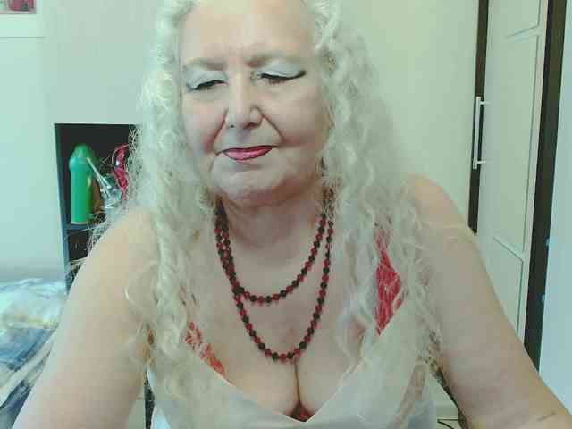 GrannyWants webcam