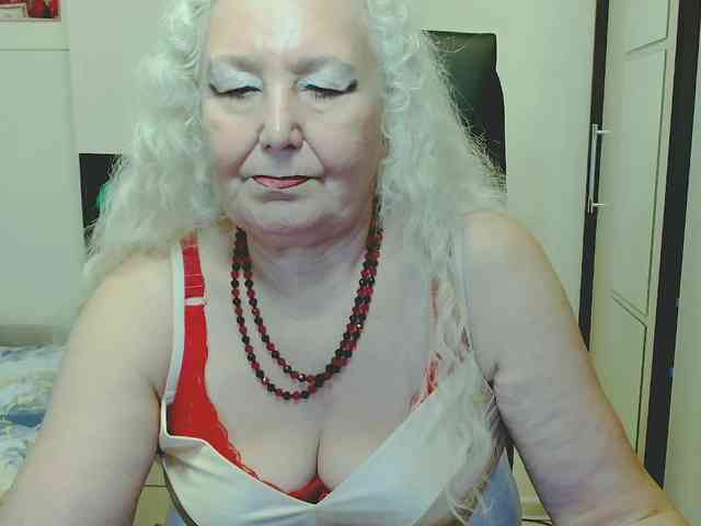 GrannyWants webcam