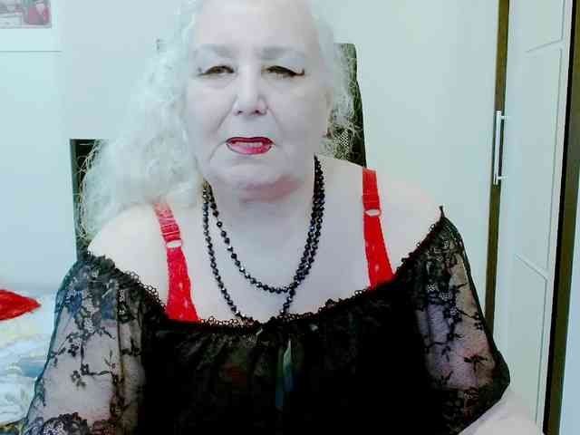 Model: GrannyWants