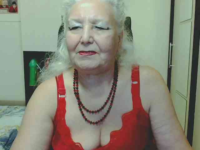 Model: GrannyWants