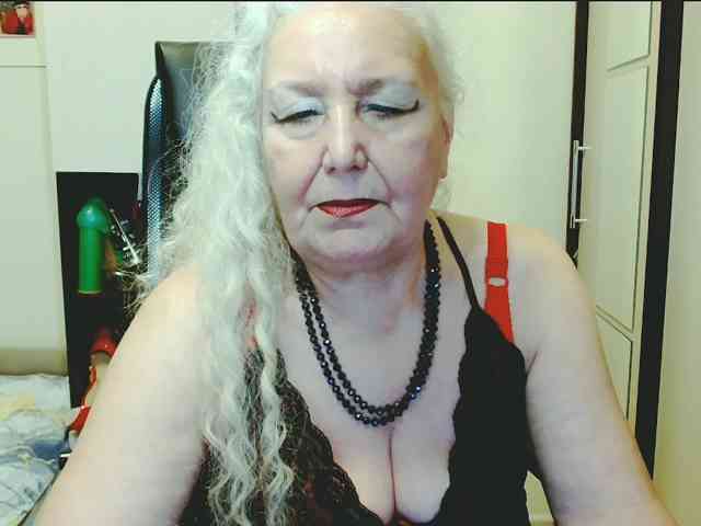 GrannyWants webcam