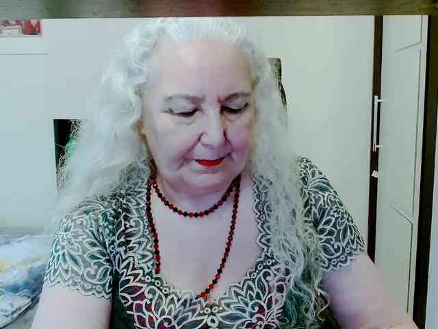 Model: GrannyWants