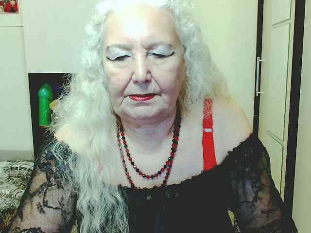 Model: GrannyWants