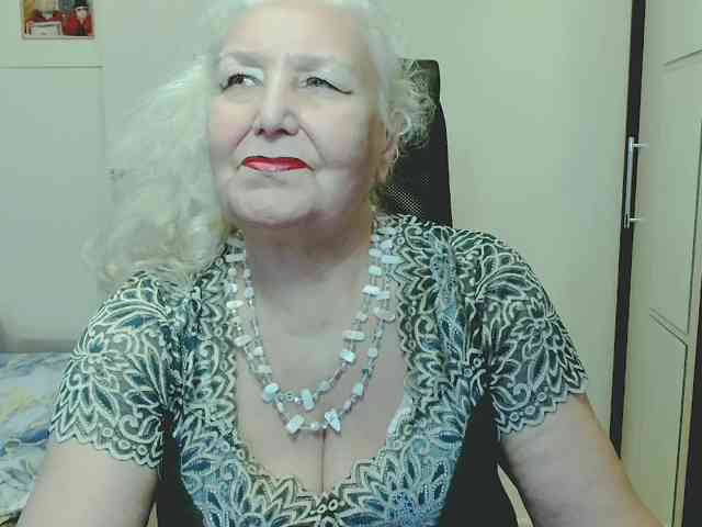 Model: GrannyWants