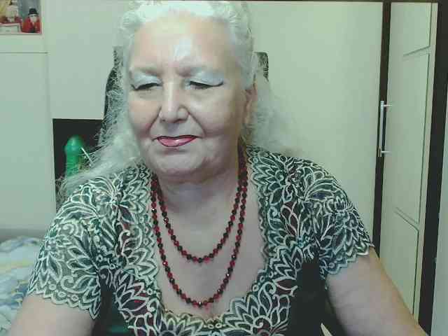 Model: GrannyWants
