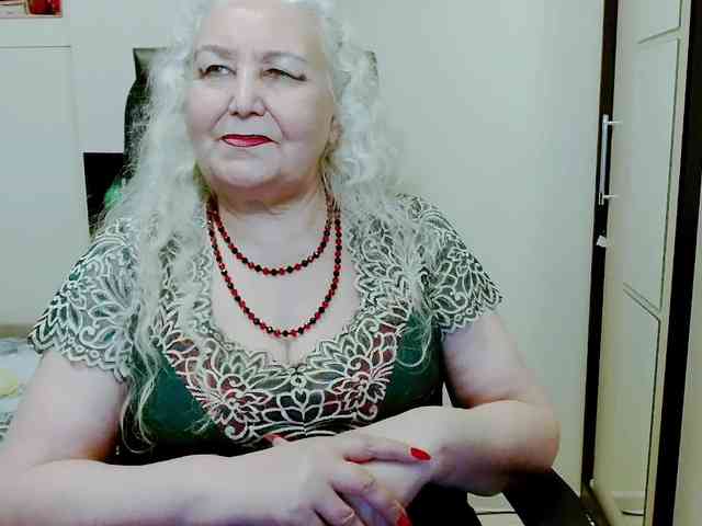Model: GrannyWants