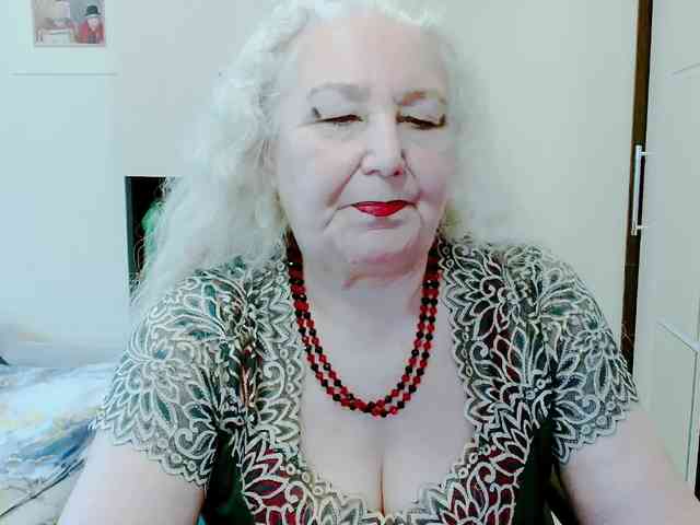 Model: GrannyWants