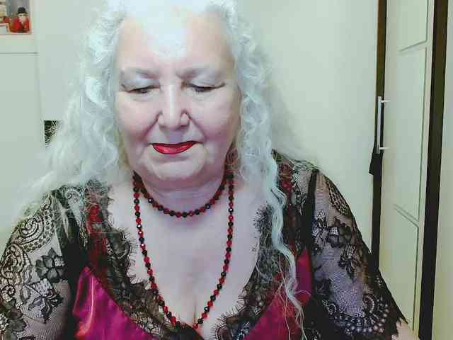 Model: GrannyWants