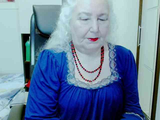 Model: GrannyWants