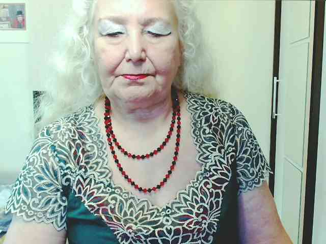 Model: GrannyWants