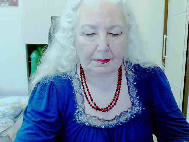 Model: GrannyWants