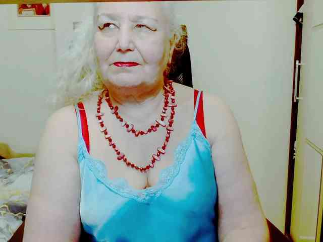 Model: GrannyWants