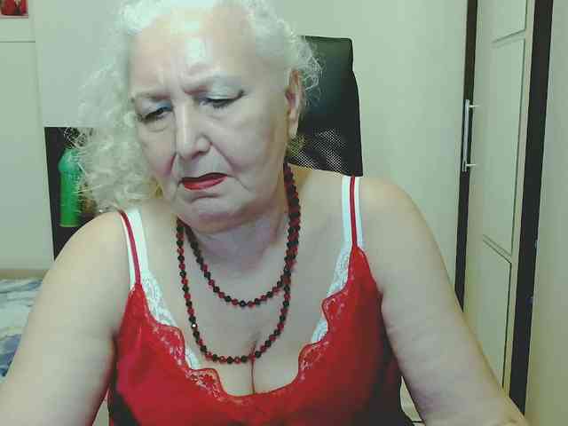 GrannyWants webcam
