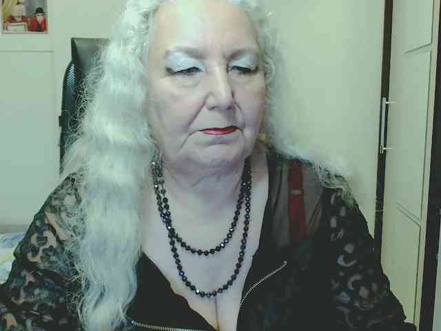 Model: GrannyWants