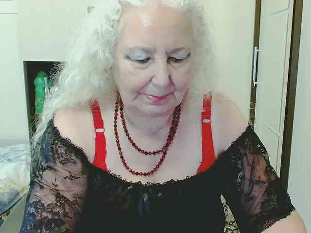 Model: GrannyWants