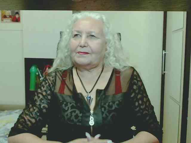 Model: GrannyWants