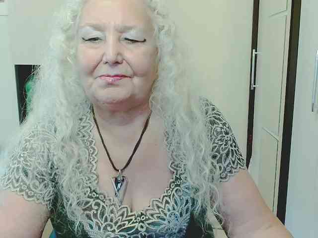 Model: GrannyWants