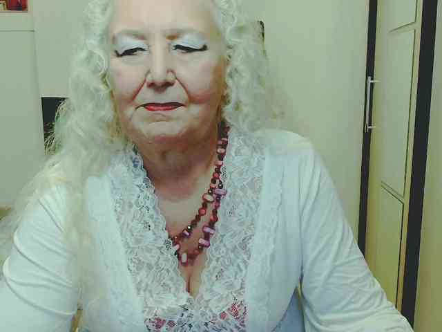 Model: GrannyWants