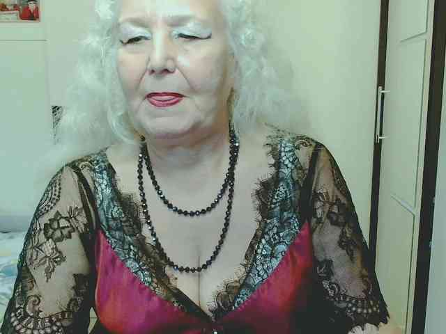 Model: GrannyWants