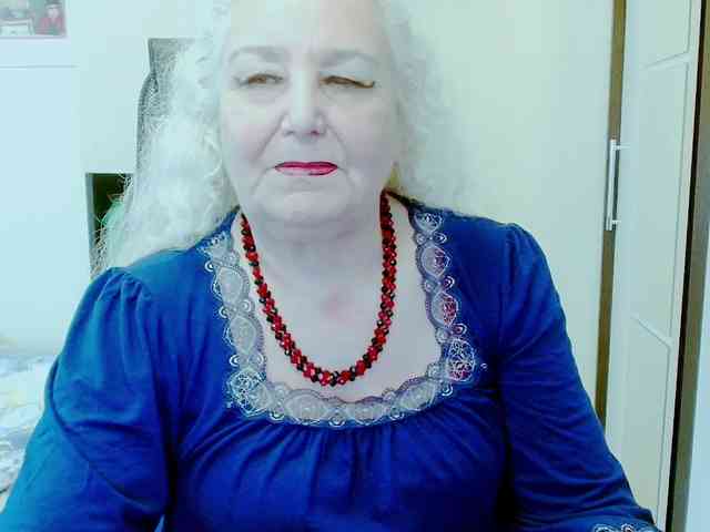 Model: GrannyWants