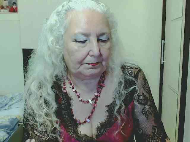 Model: GrannyWants