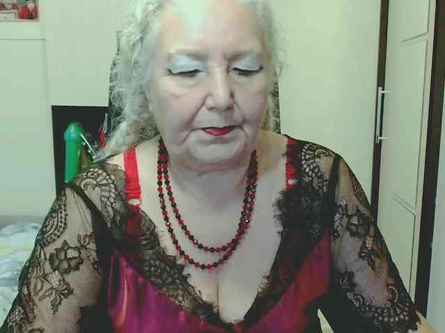 Model: GrannyWants