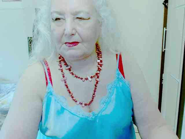 Model: GrannyWants