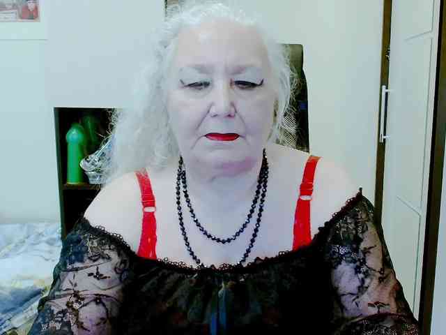 Model: GrannyWants