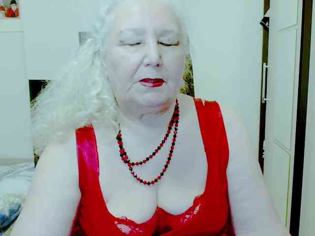 Model: GrannyWants
