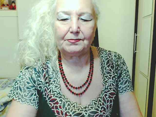 Model: GrannyWants