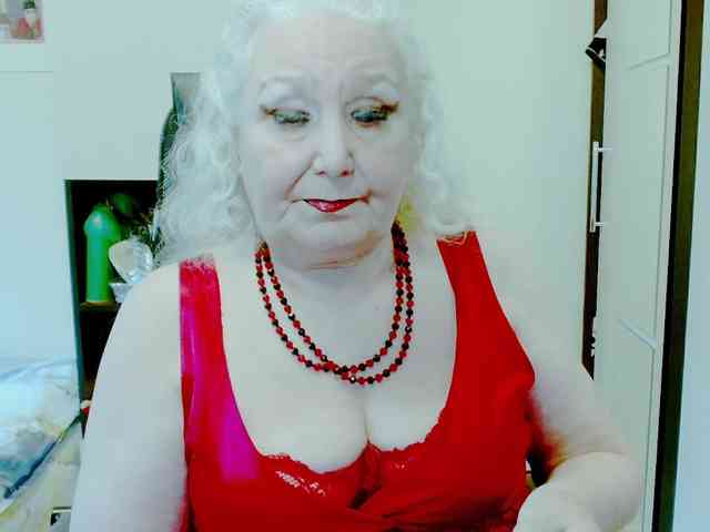 Model: GrannyWants