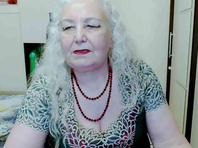 Model: GrannyWants