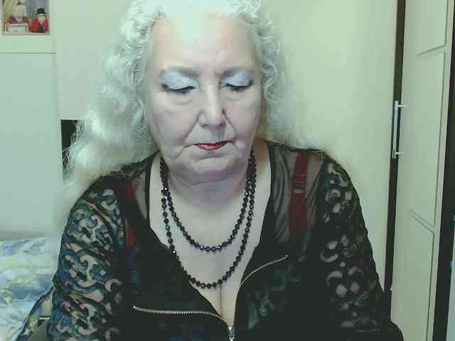 Model: GrannyWants
