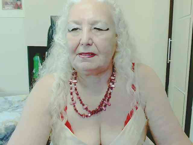 GrannyWants webcam