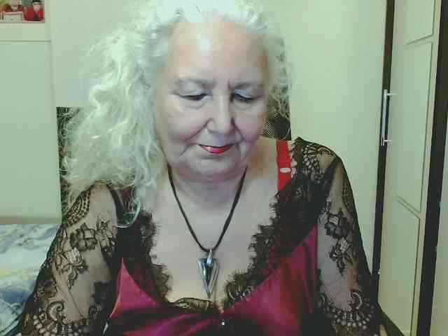 Model: GrannyWants
