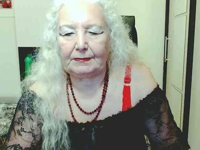 Model: GrannyWants