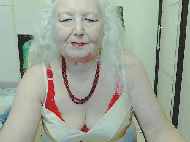Model: GrannyWants